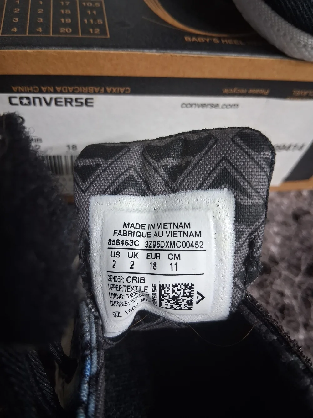 Converse canvas grip